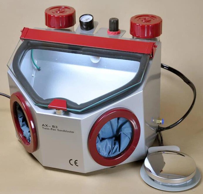 [UM-LZB-4B] SAND BLASTING MACHINE